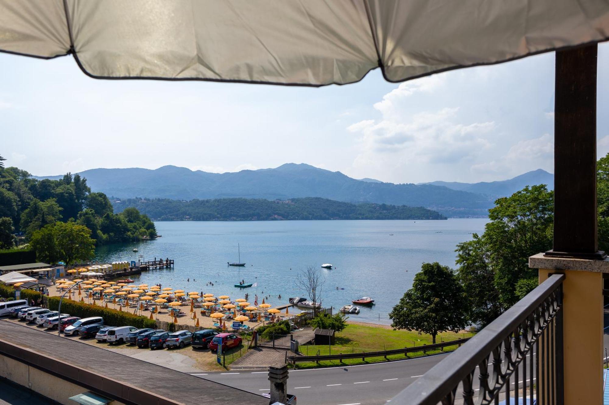 Hotel Fontaine Bleue Orta San Giulio Exterior photo